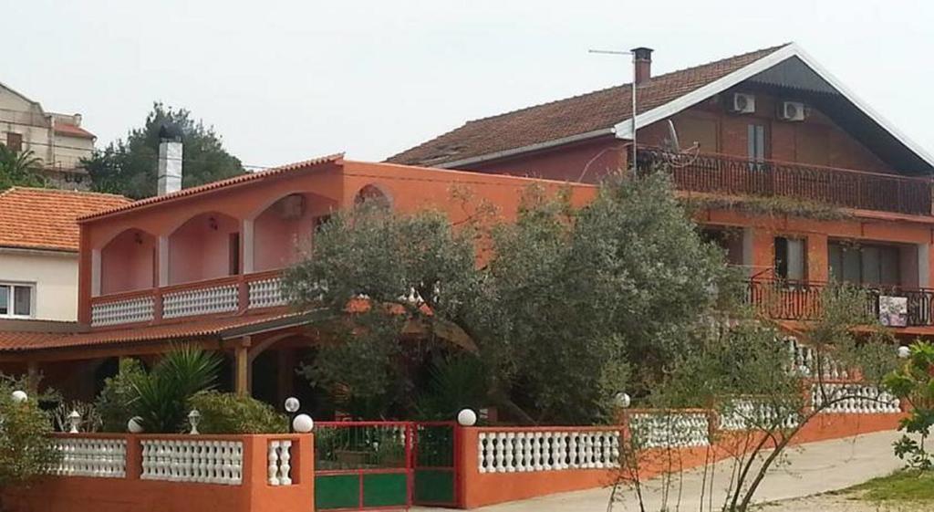 Guest House Bocac Sali Rom bilde